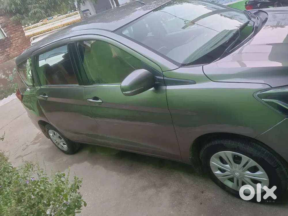 Maruti Suzuki Ertiga 2023 Vxi Cng /petrol