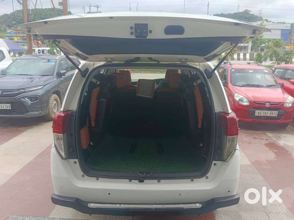 Toyota Innova Crysta 2.4 G Mt 8s, 2019, Diesel