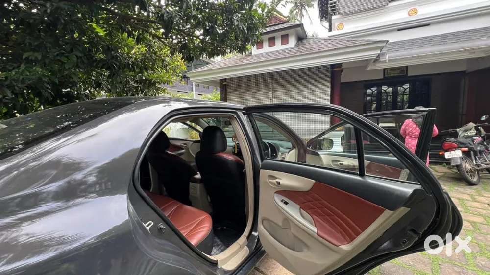 Toyota Corolla Altis 2012 Diesel Manual Car
