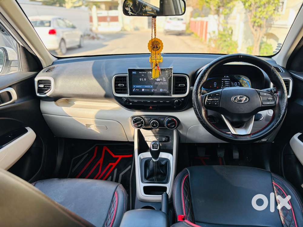 Hyundai Venue 1.5 S (o) Crdi, 2025, Diesel