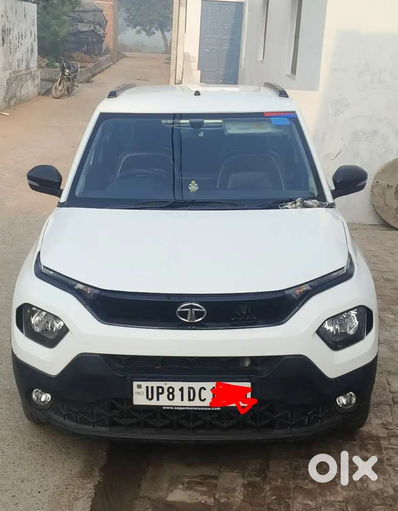 Punch 2023 Petrol 38000 Km Driven First Owner