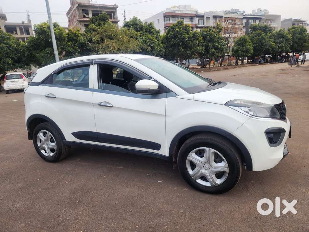 Tata Nexon 1.5 Revotorq Xt, 2019, Petrol
