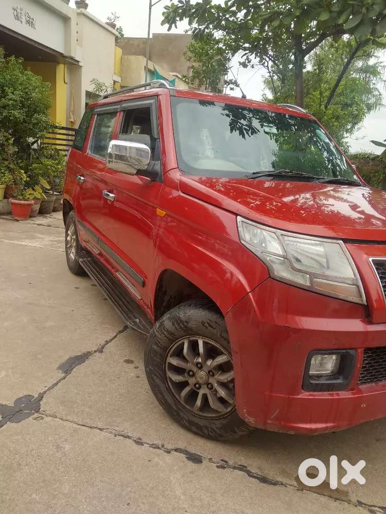 Mahindra Tuv 300 T8 Autoshift Dec. 2015 Diesel
