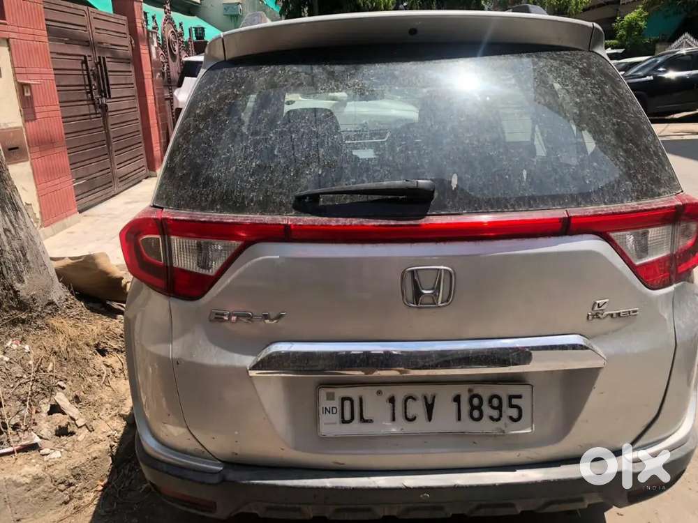 Honda Br-v 8 Seater 2016 Petrol 24058 Km Driven Well Maintained