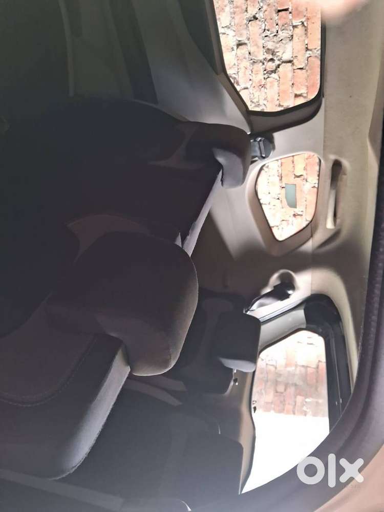 I Want To Sale My New Triber 7 Seater Car