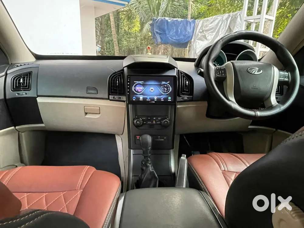 Mahindra Xuv500 2015
