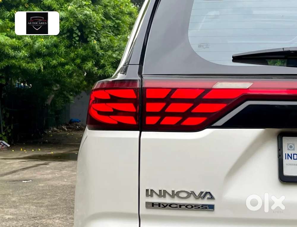 Toyota Innova Hycross 2.0 Zx (o) Hybrid 7 Str, 2026, Petrol
