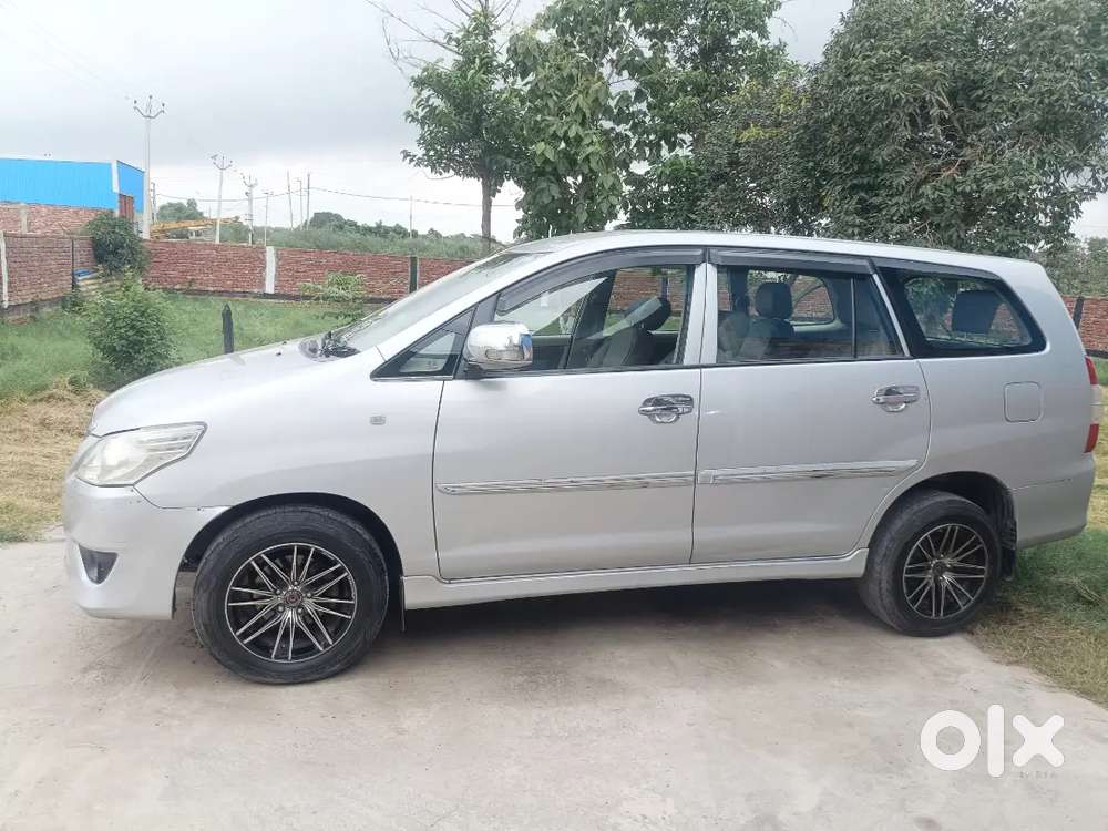 Toyota Innova G4 2013 Second Owner