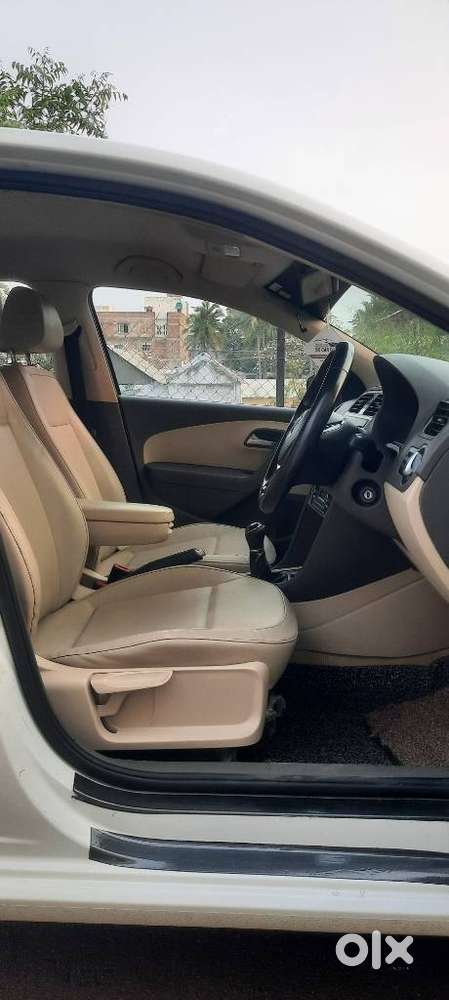 Volkswagen Vento, 2015, Petrol