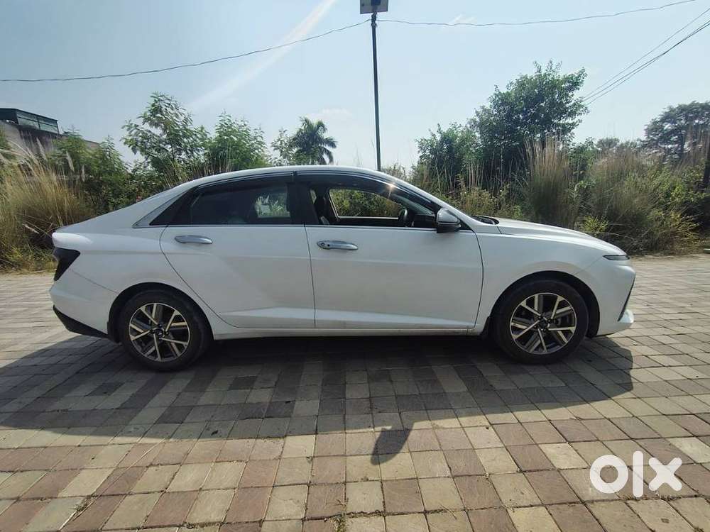 Hyundai Verna 1.5 Mpi Mt Sx (o), 2023, Petrol
