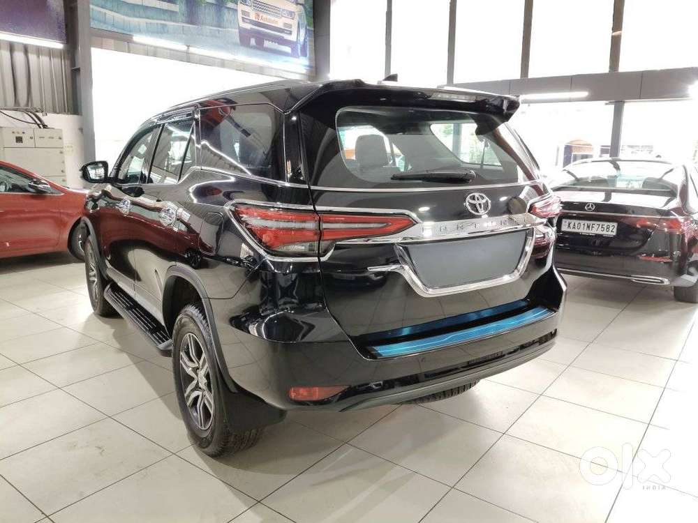 Toyota Fortuner 4X2 AT 2.8 Diesel, 2023, Diesel