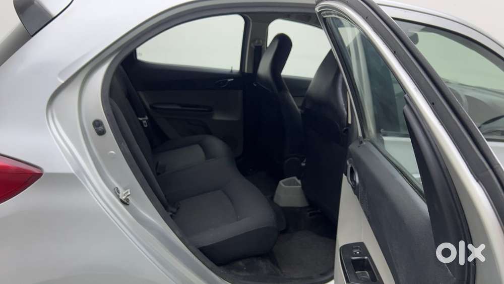 Tata Tiago 1.2 Revotron Xm, 2016, Petrol