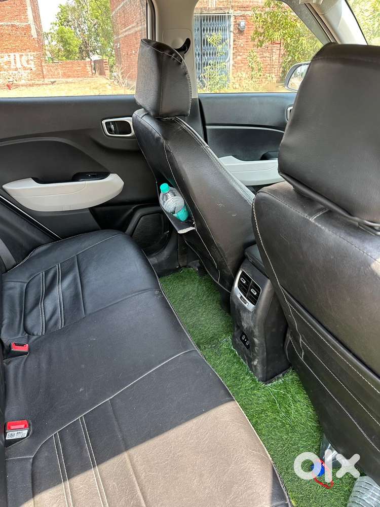 Hyundai Venue Petrol 2023
