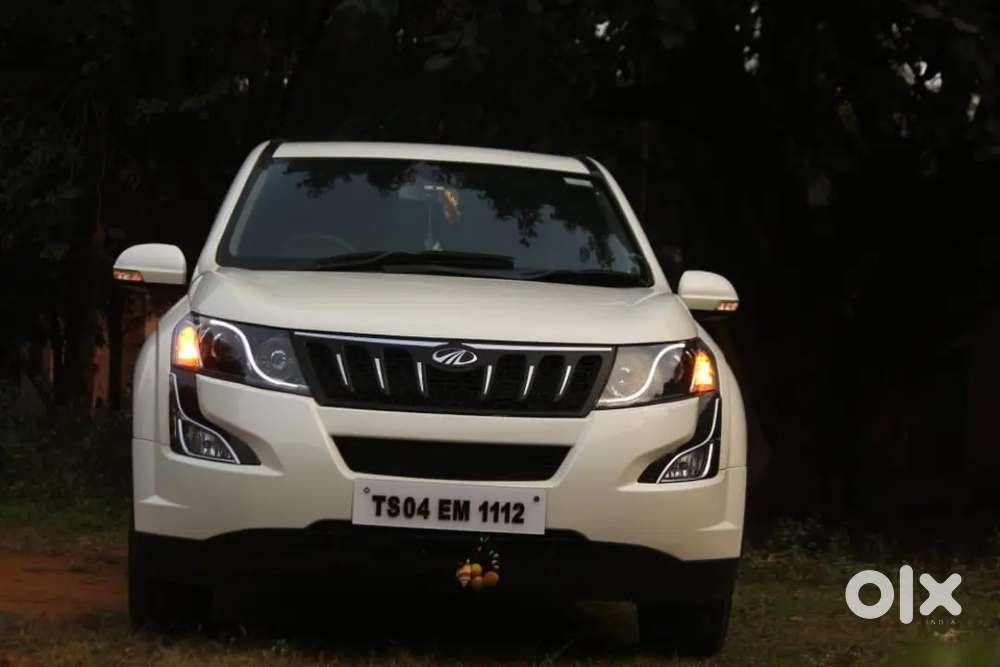Mahindra Xuv500 2016 Diesel 122123 Km Driven