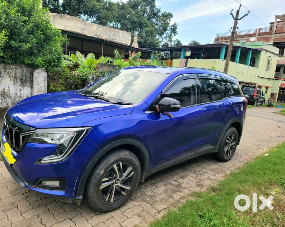 Mahindra Xuv700 2.0 Ax 5 Petrol Mt 7 Str, 2022, Petrol