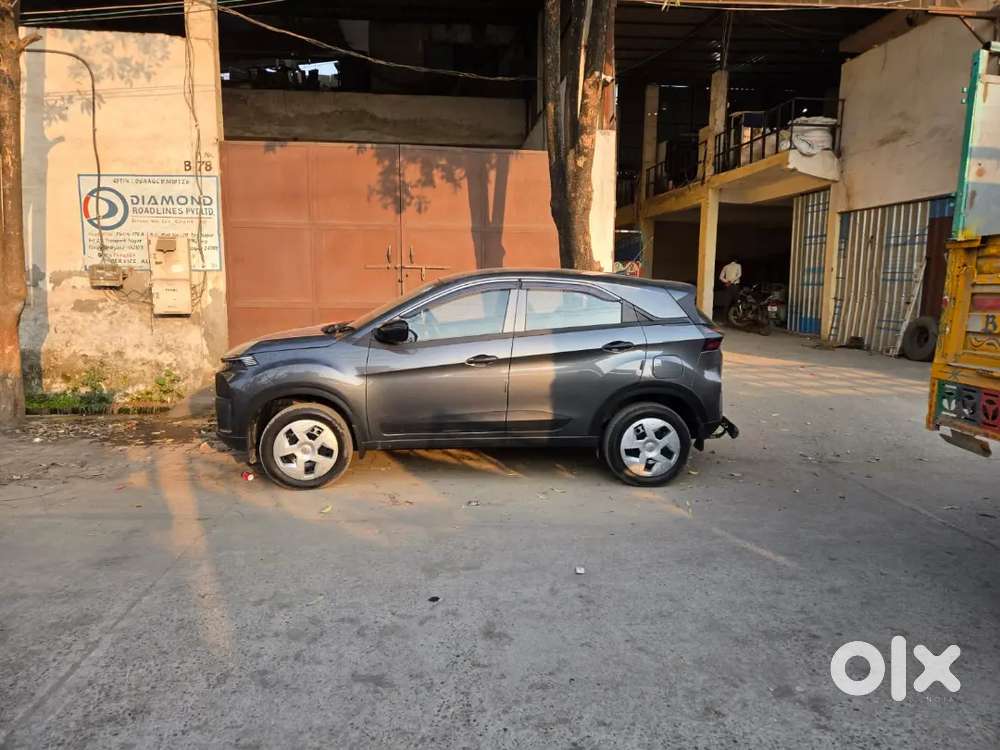 Tata Nexon Petrol+cng 2025