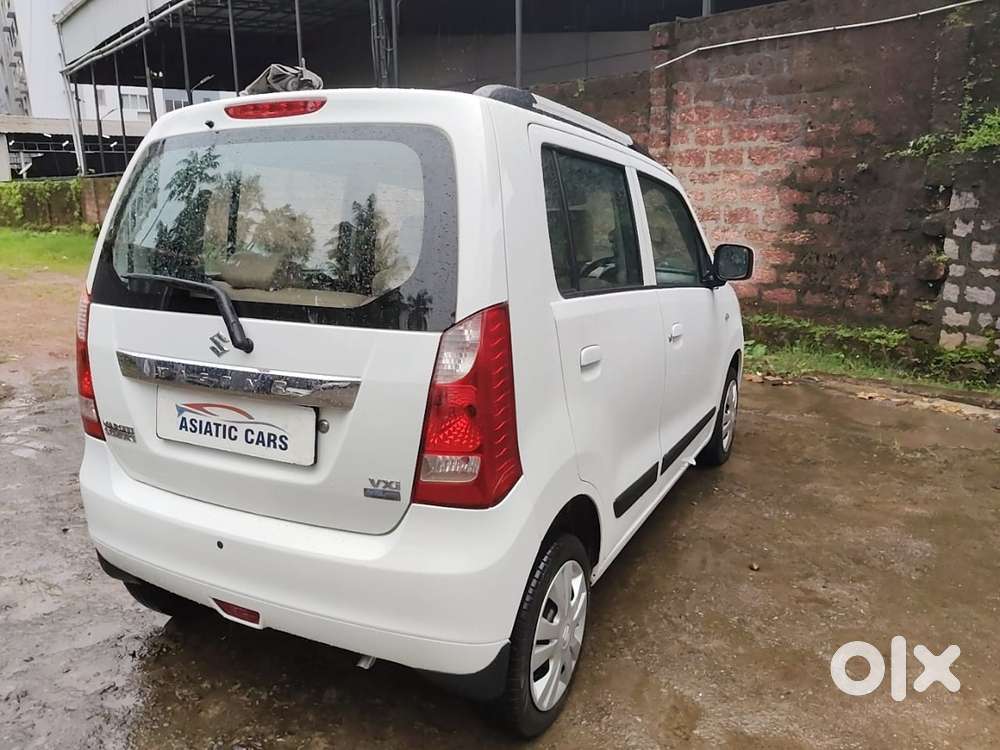 Maruti Suzuki Wagon R 1.0 Vxi (o), 2016, Petrol