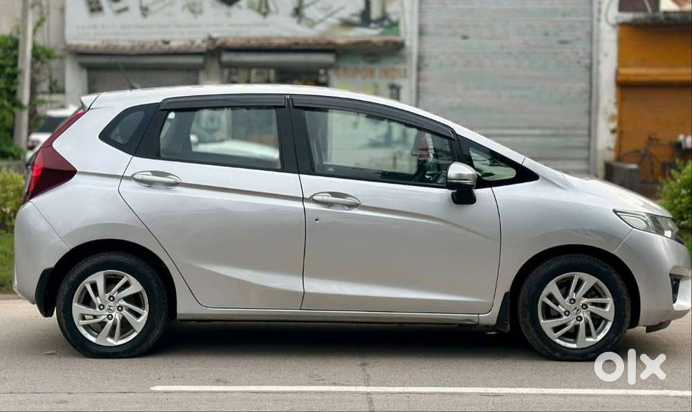 Honda Jazz V Automatic, 2018, Petrol