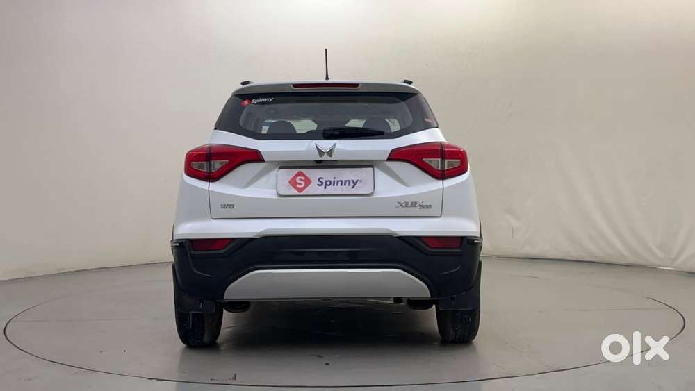 Mahindra XUV300 W8 Option, 2024, Petrol
