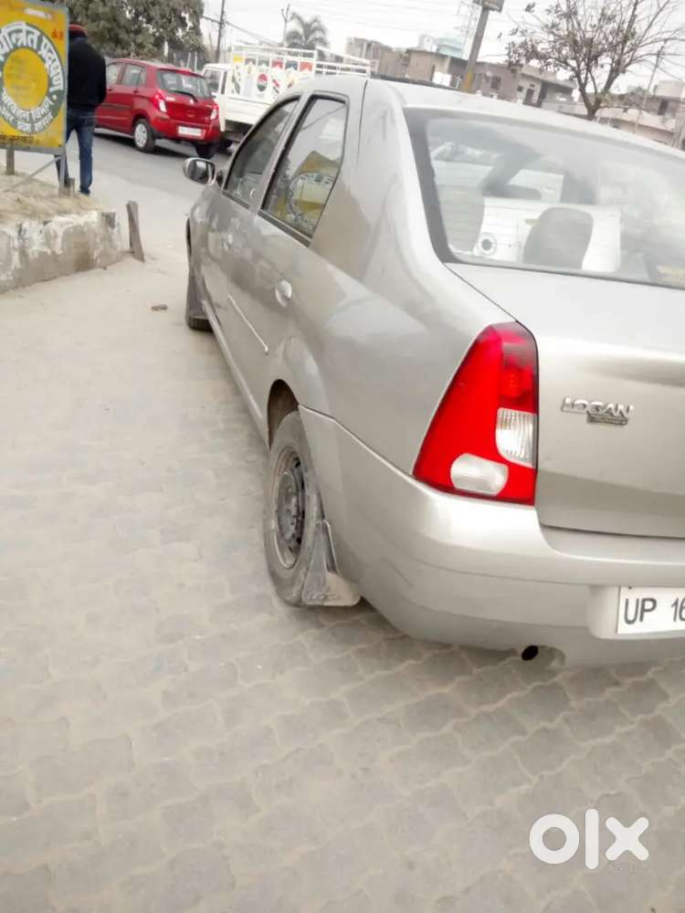 Mahindra Logan Petrol 2008(cng)