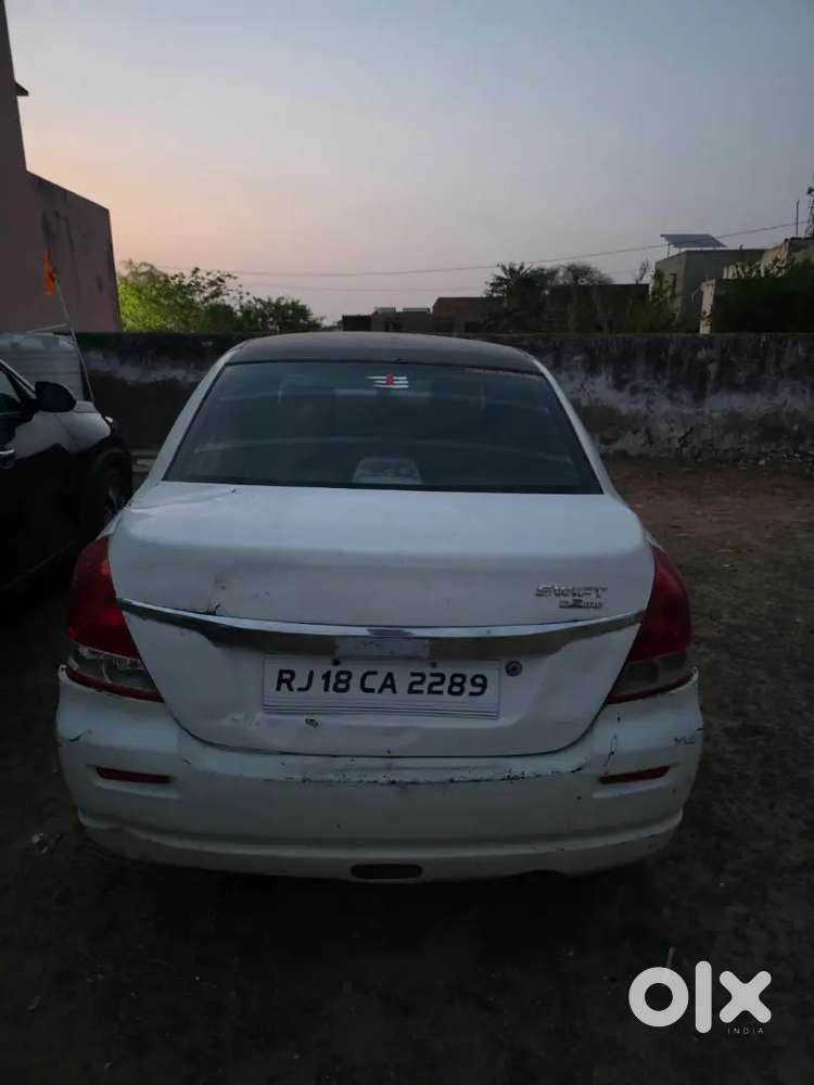 Maruti Suzuki Dzire 2010 Petrol 70000 Km Driven