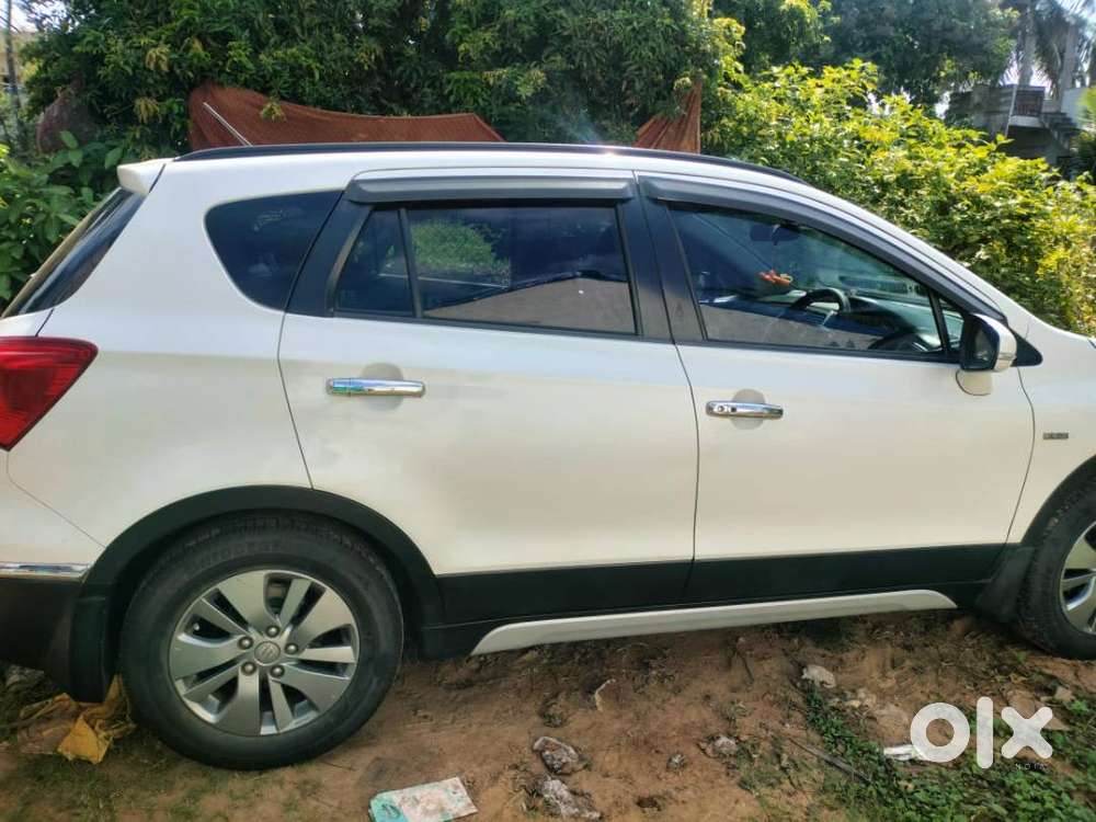 Maruti Suzuki S Cross 2016 Diesel Well Maintained