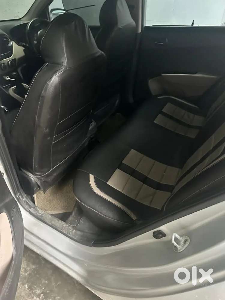 Hyundai Grand I10 2016 Cng October Month