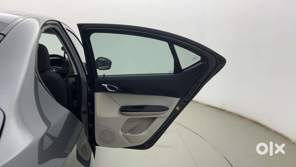 Tata Tigor Xza Plus, 2022, Petrol
