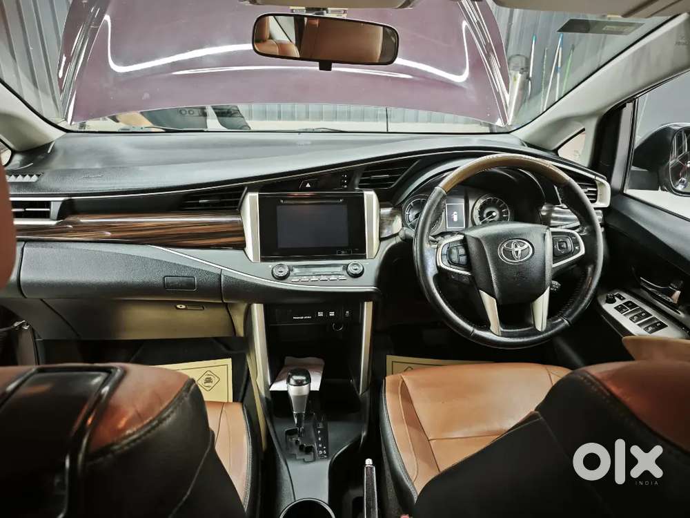 Toyota Innova Crysta 2016 Diesel 121500 Km Driven