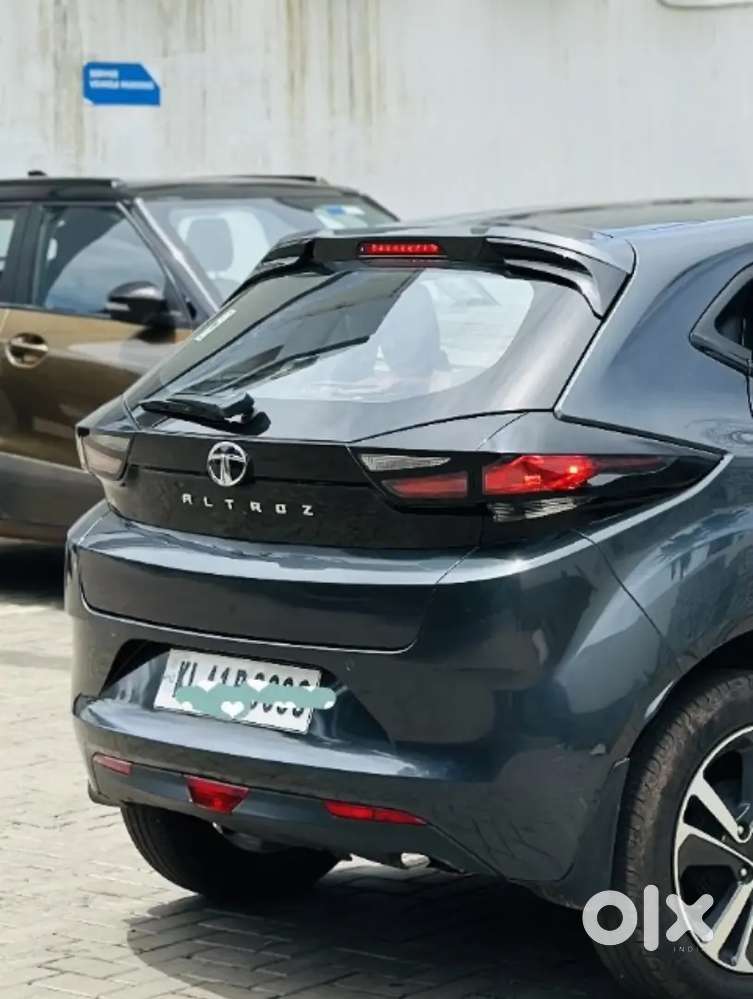 Tata Altroz 2021 Petrol Well Maintained Full Company Service