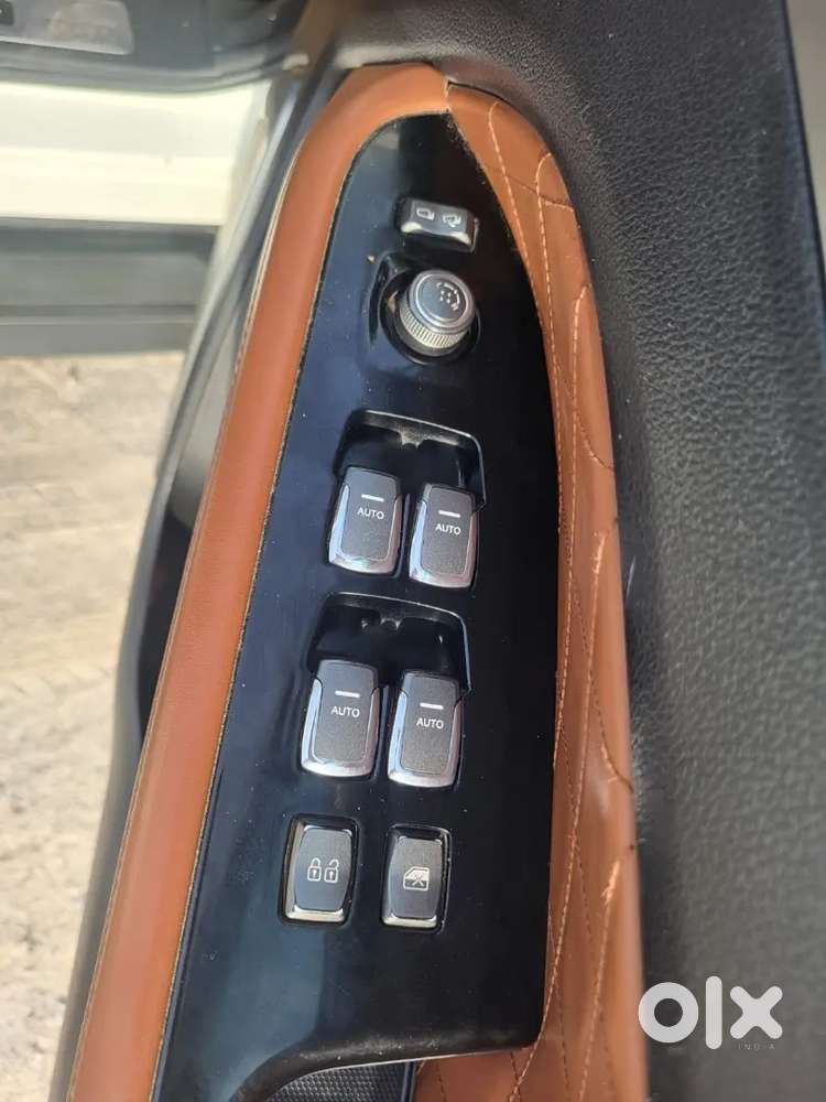 Mahindra Alturas G4 2019 Diesel