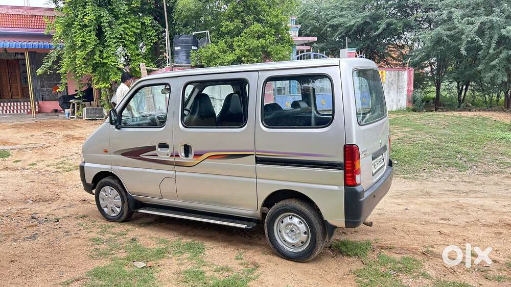 Maruti Suzuki Eeco 5 Str Ac (o), 2022, Petrol