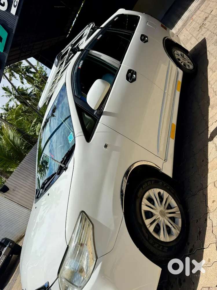 Toyota Innova 2016 Gx Company Service Orginal Kerala