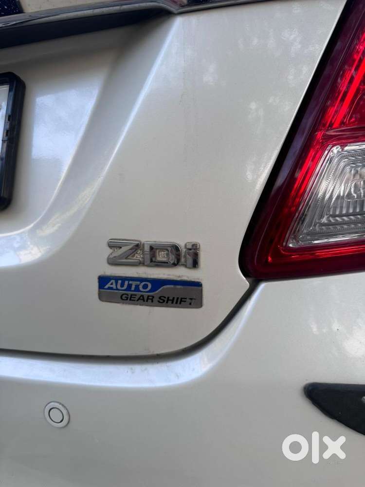 Maruti Suzuki Dzire 2017 95000 Km Driven
