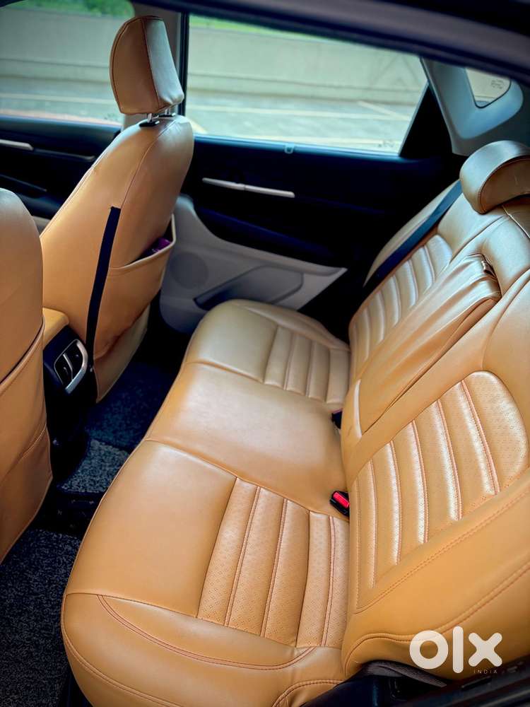 Kia Sonet Anniversary Edition At