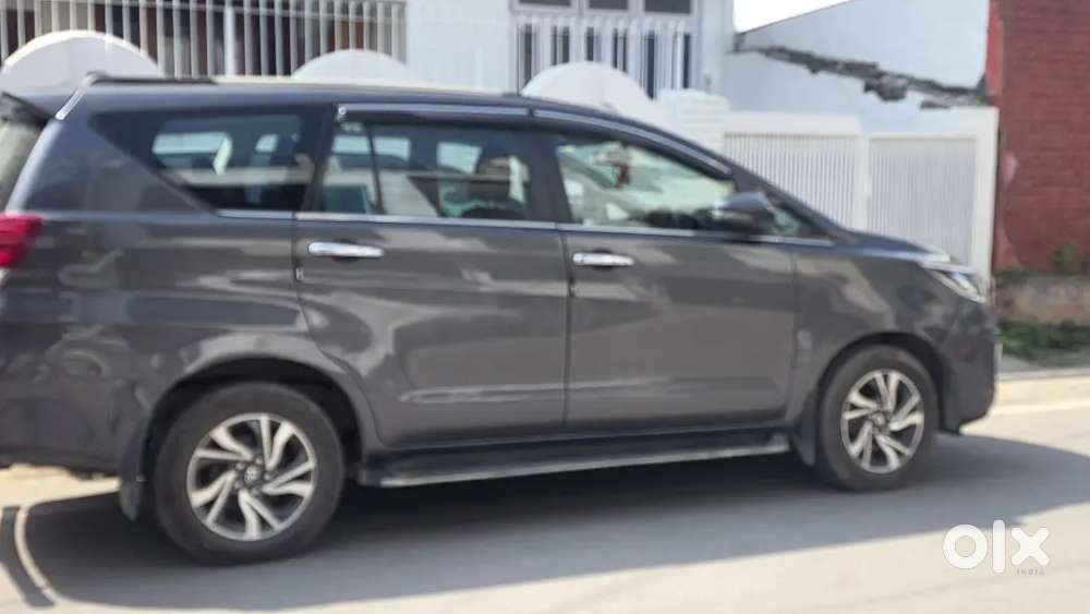 Toyota Innova Crysta 2022 Diesel Manual