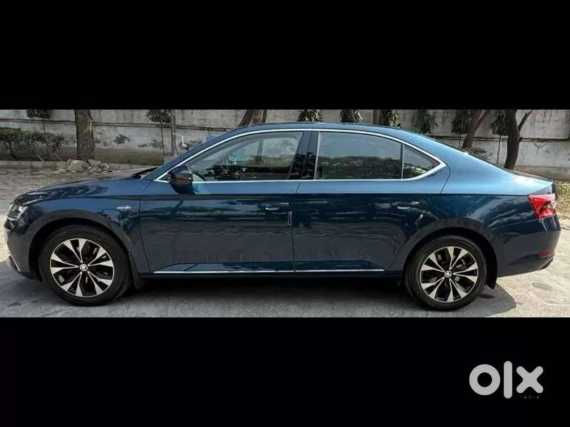 Skoda Superb 2.0 L&k Tsi At, 2022, Petrol