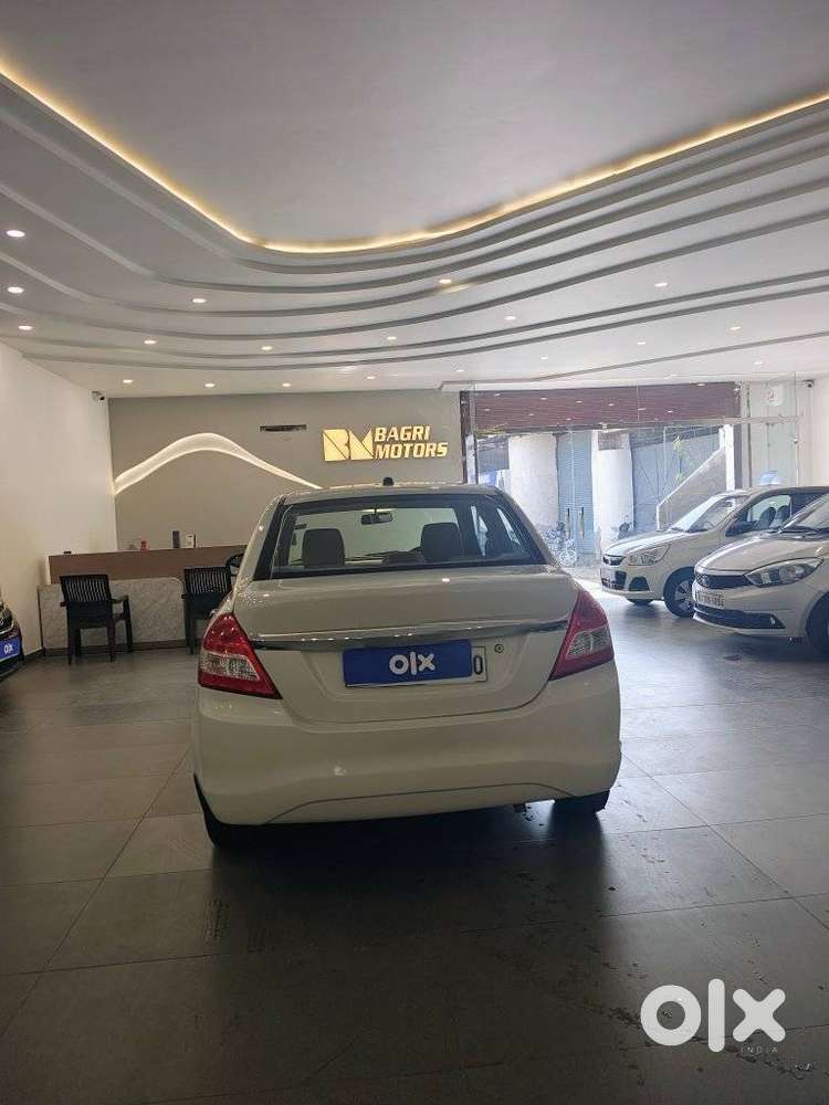 Maruti Suzuki Swift Dzire Lxi Option, 2017, Cng & Hybrids