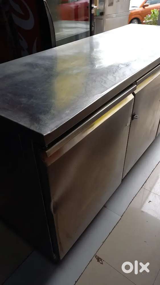 Steel table for hotel work cutting storage Kitchen & Other Appliances