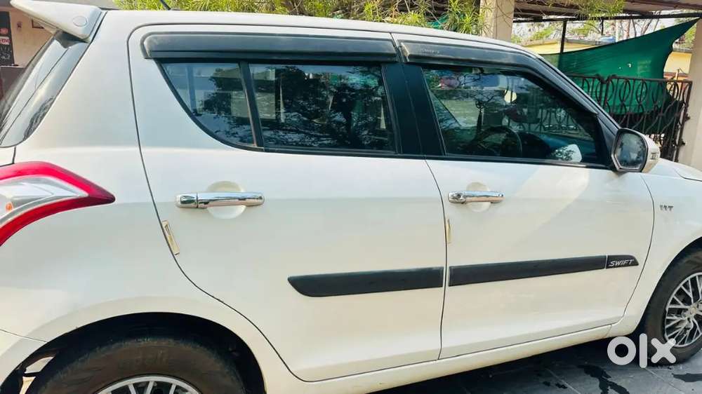 Maruti Suzuki Swift 2016 Petrol 80000 Km Driven
