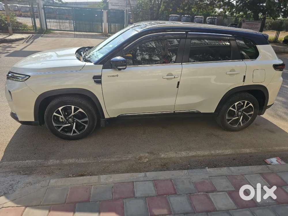 Toyota Urban Cruiser Hyryder 36900 Km Driven