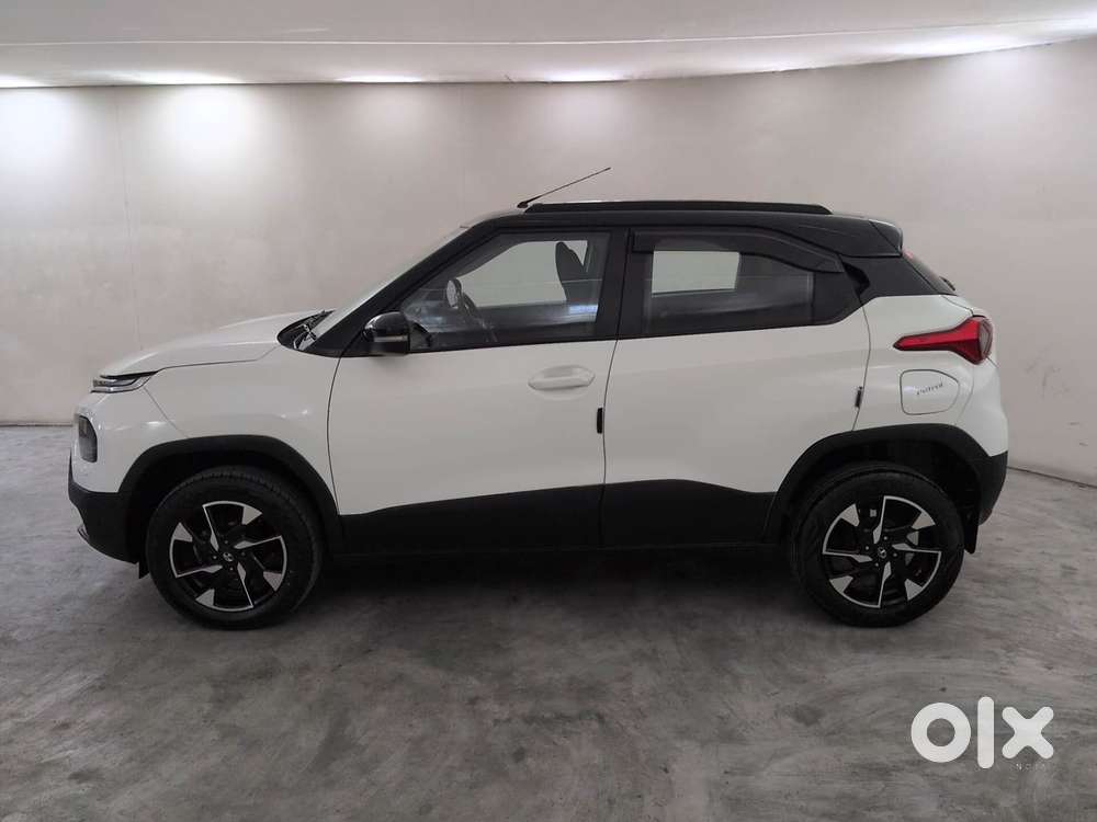 Tata Punch 1.2 Revotron Creative Amt Dual Tone, 2023, Petrol