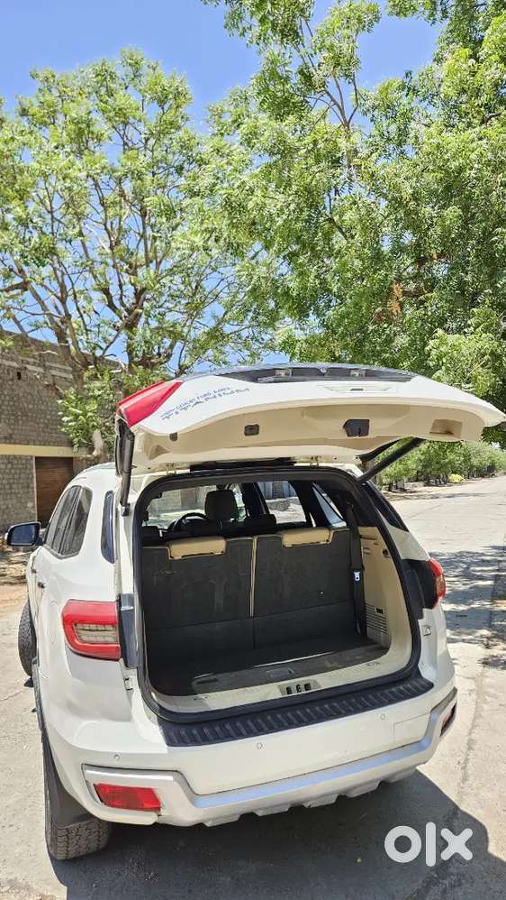 Ford Endeavour 2018 Diesel 121000 Km Driven