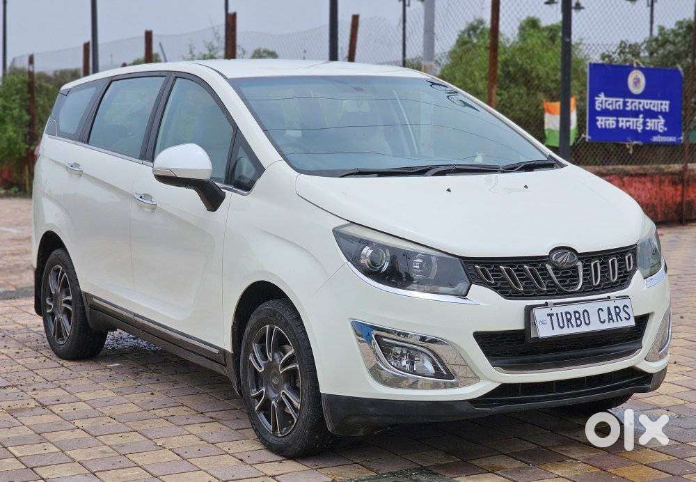 Mahindra Marazzo M8, 2018, Diesel