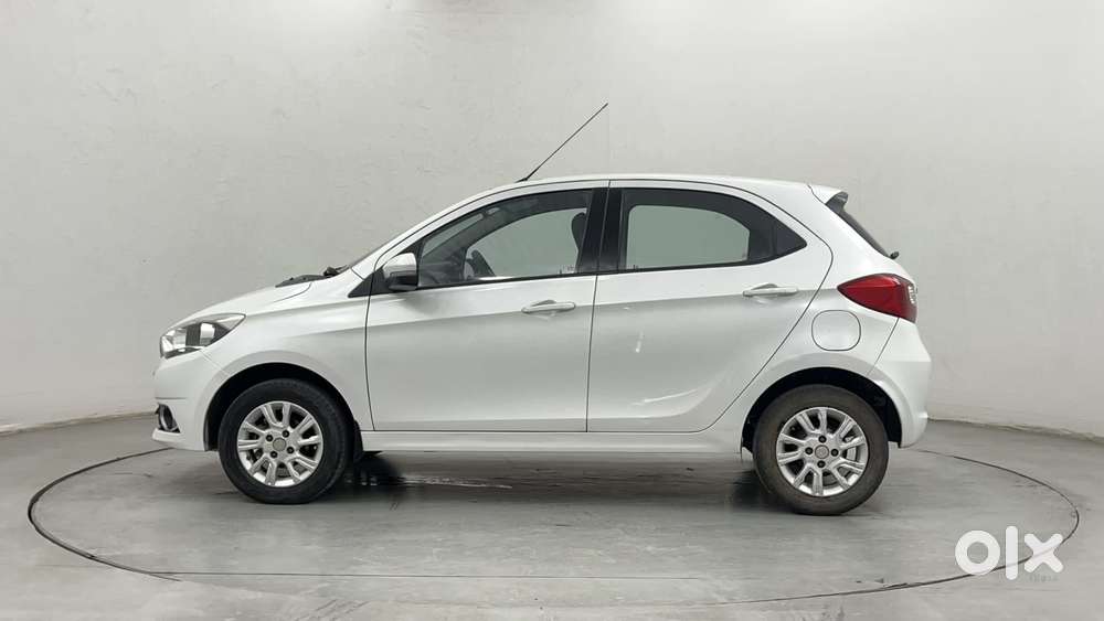 Tata Tiago Xza, 2018, Petrol