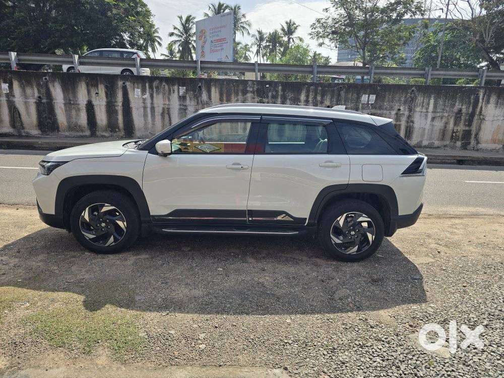 Maruti Suzuki Victoris Zxi Plus (o) Petrol Manual, 2025, Petrol