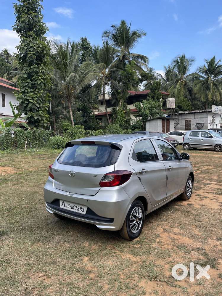 Tata Tiago Xe, 2017, Petrol