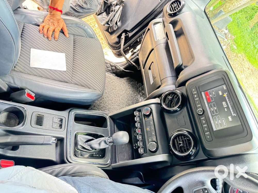 Mahindra Thar 2.0at Rwd Petrol 2024