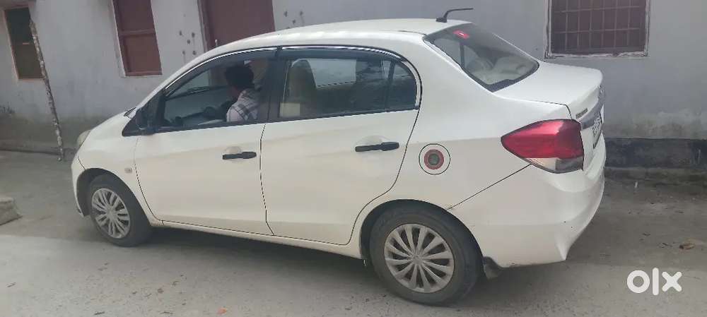 Honda Amaze 2nd Gen 2014 Diesel 80000 Km Driven