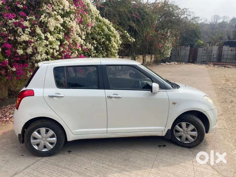 Maruti Suzuki Swift 2009 Petrol 100000 Km Driven